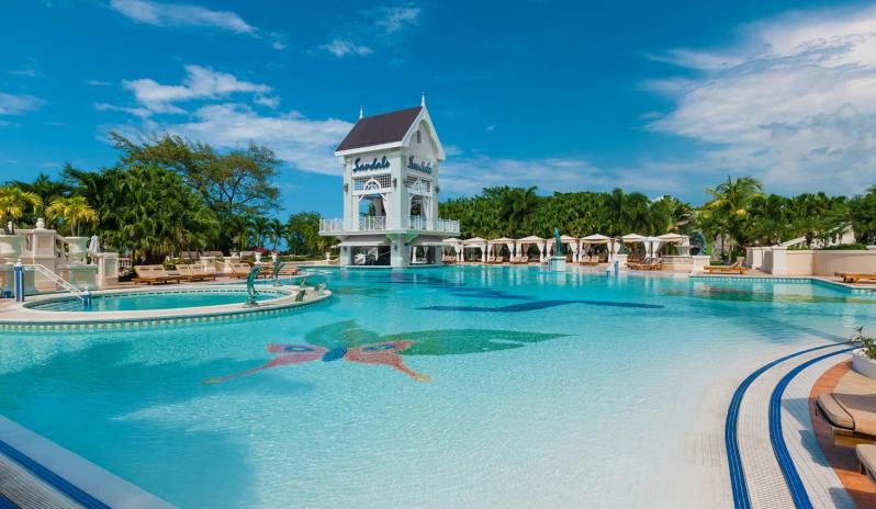 Sandals Ochi Beach Resort-Main Pool